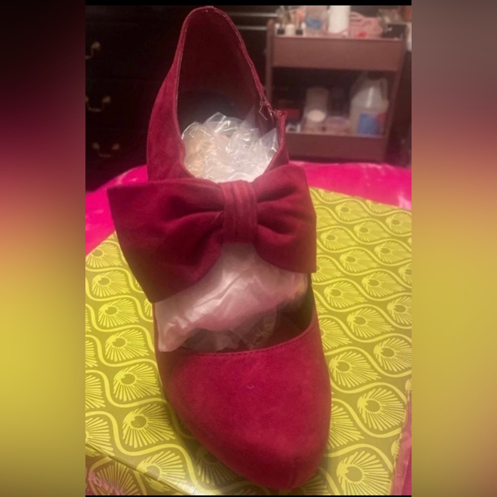 Bow heels by Gianni bini